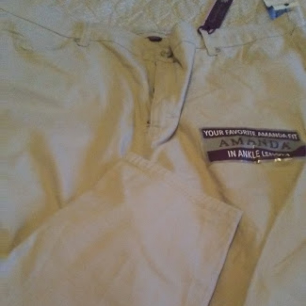 Gloria Vanderbilt Plus Slimming Effect Khaki